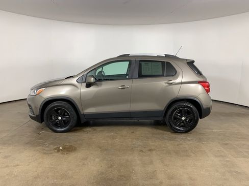 Used 2021 Chevrolet Trax LT image 16