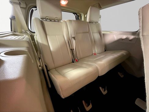Used 2015 Ford Expedition EL Limited w/ Equipment Group 301A AWD/4WD image 27