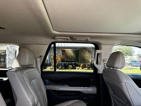 Used 2024 Ford Expedition Max Limited image 12
