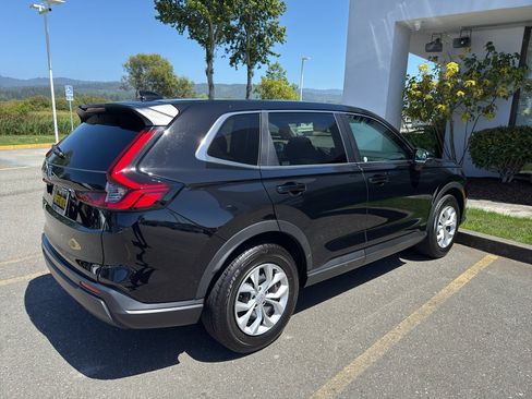 Used 2025 Honda CR-V LX image 22