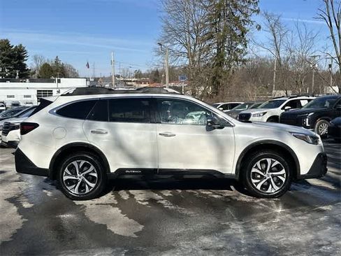 Used 2020 Subaru Outback Touring XT image 3