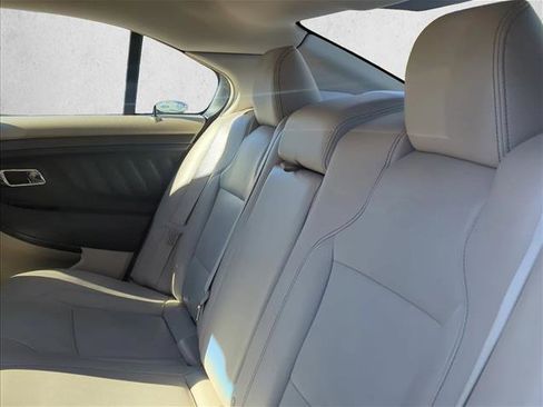 Used 2012 Ford Taurus SEL image 16