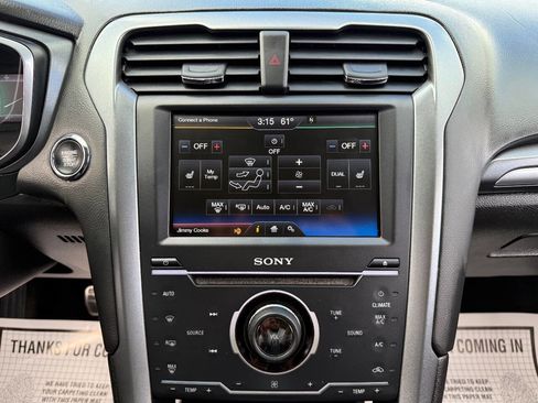 Used 2014 Ford Fusion Titanium image 22