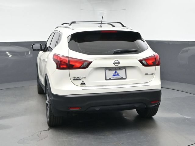 Used 2017 Nissan Rogue Sport SL w/ SL Premium Package AWD/4WD image 7
