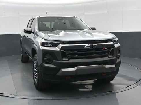 Used 2024 Chevrolet Colorado Z71 w/ Z71 Convenience Package 2 AWD/4WD image 10