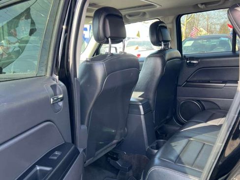 Used 2017 Jeep Patriot High Altitude image 16