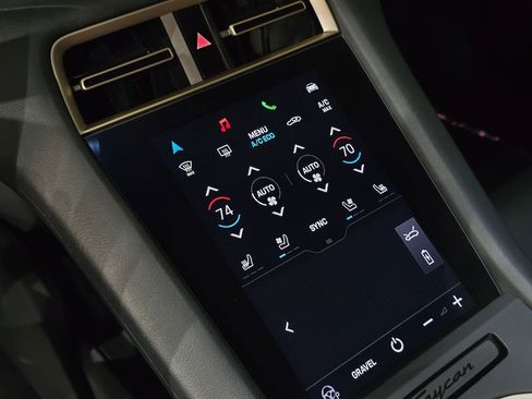 Used 2022 Porsche Taycan 4 Cross Turismo image 25