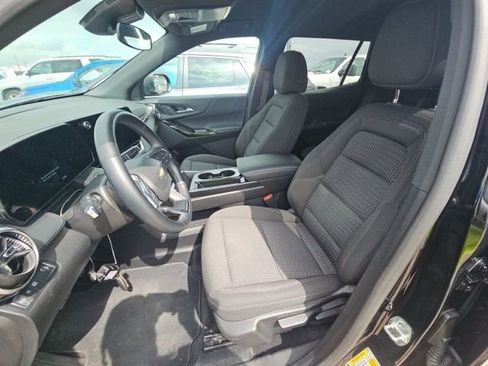 Used 2025 Chevrolet Equinox LT FWD image 5
