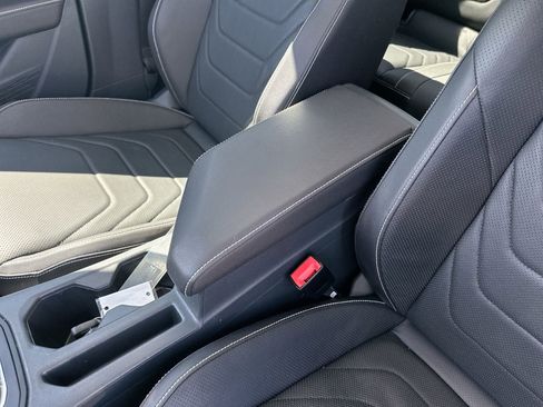 Used 2024 Volkswagen Jetta SEL image 21