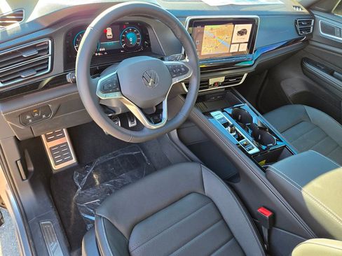 New 2026 Volkswagen Atlas Cross Sport SEL R-Line AWD/4WD image 9