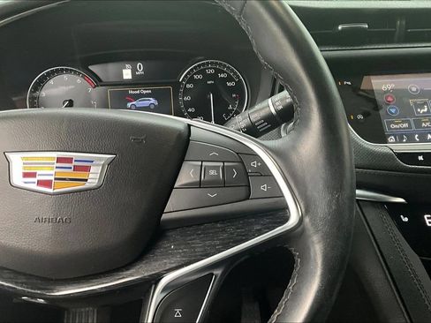 Used 2024 Cadillac XT5 Premium Luxury AWD/4WD image 12