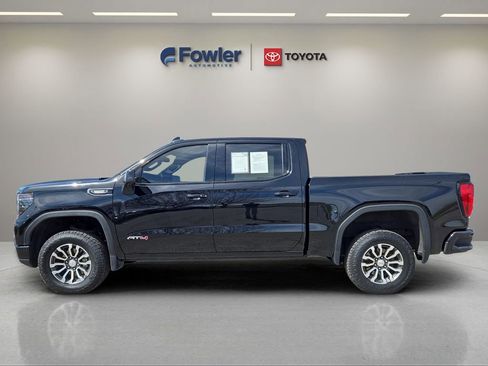 Used 2023 GMC Sierra 1500 AT4 w/ AT4 Preferred Package AWD/4WD image 4