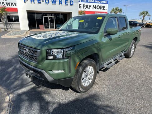 Used 2023 Nissan Frontier SV w/ Technology Package image 3