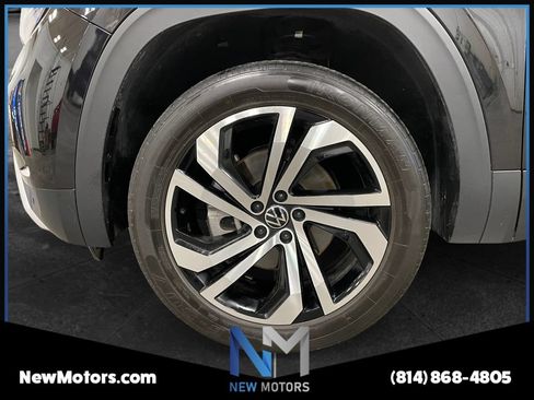 Used 2023 Volkswagen Atlas SEL AWD/4WD image 14