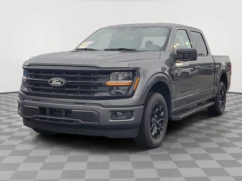 New 2026 Ford F150 XLT w/ XLT Black Appearance Package image 3