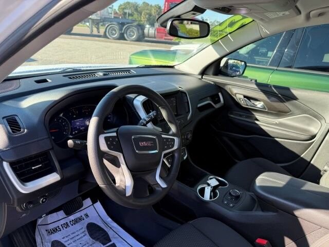 Used 2022 GMC Terrain SLE w/ Driver Convenience Package AWD/4WD image 12
