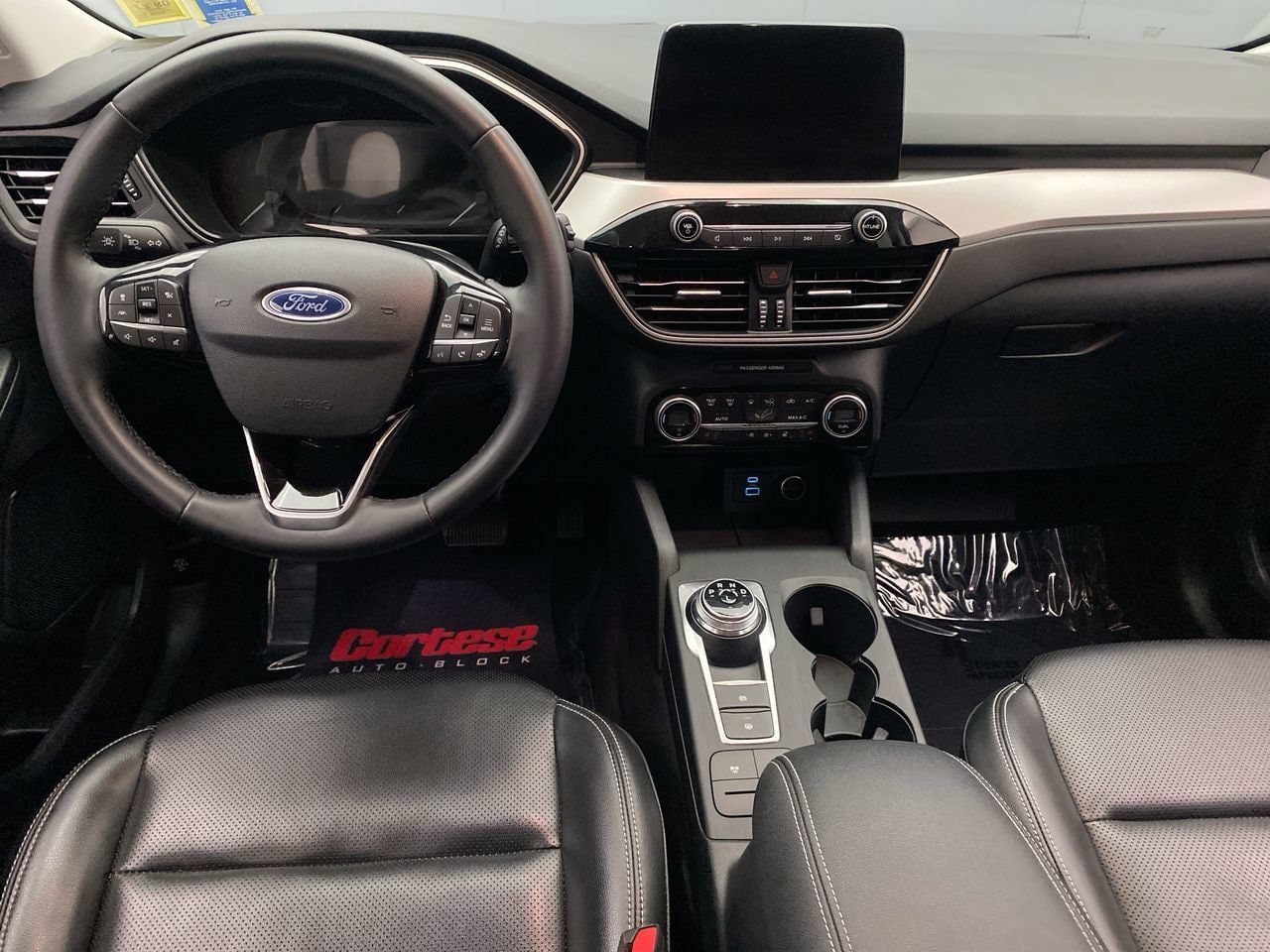 Used 2021 Ford Escape SEL w/ Equipment Group 302A AWD/4WD image 15
