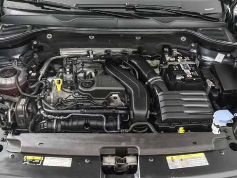 Used 2023 Volkswagen Taos SE FWD image 47