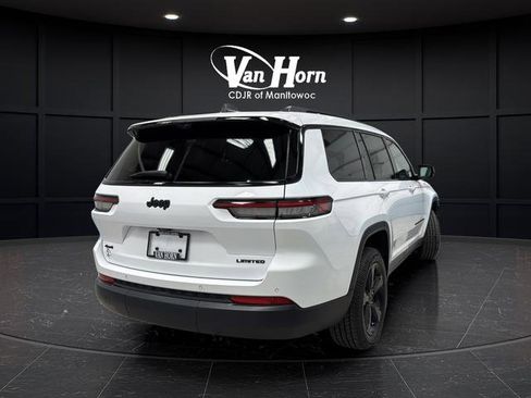 Used 2024 Jeep Grand Cherokee L Limited w/ Luxury Tech Group II image 3