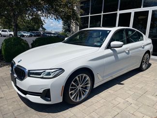 Used 2023 BMW 530i xDrive w/ Premium Package AWD/4WD video 3