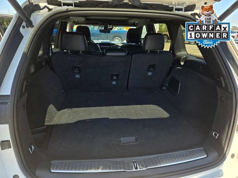 Used 2022 Jeep Grand Cherokee Overland w/ Luxury Tech Group IV AWD/4WD image 24