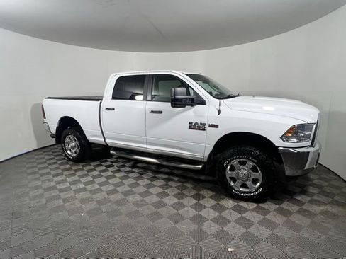 Used 2018 RAM 2500 SLT AWD/4WD image 11