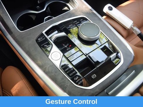 Used 2023 BMW X7 xDrive40i w/ Premium Package AWD/4WD image 12