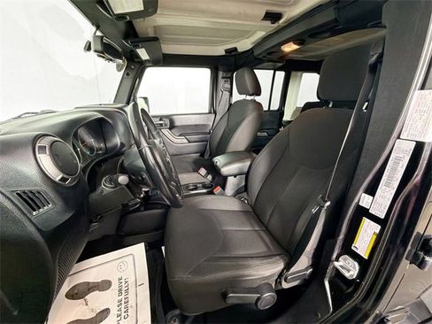 Used 2016 Jeep Wrangler Unlimited Sport w/ Dual Top Group image 17