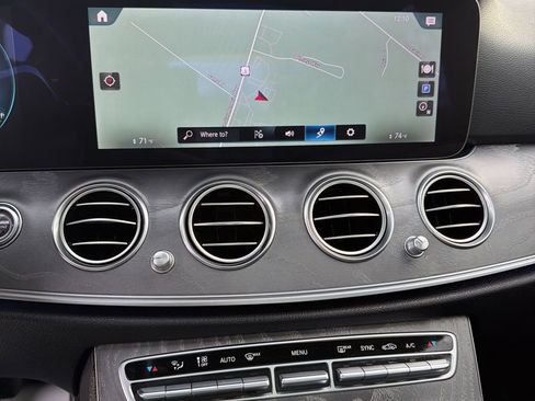 Used 2021 Mercedes-Benz E 350 4MATIC Sedan image 22