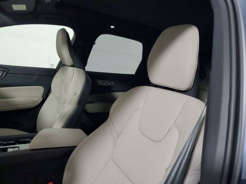 New 2026 Volvo XC60 B5 Plus w/ Climate Package AWD/4WD image 24