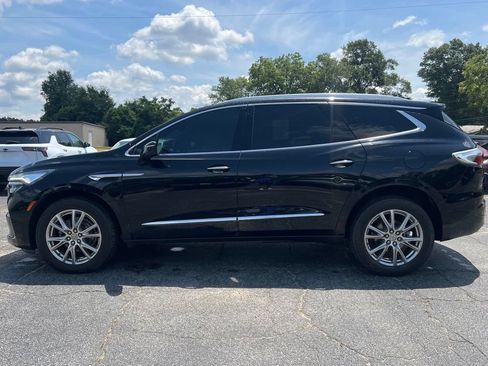 Used 2023 Buick Enclave Premium w/ Experience Buick Package FWD image 9
