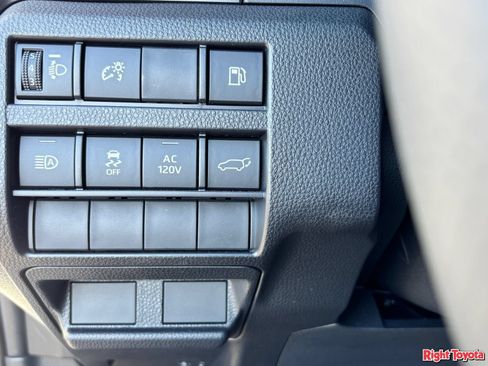 Certified 2025 Toyota 4Runner TRD Off-Road Premium AWD/4WD image 32