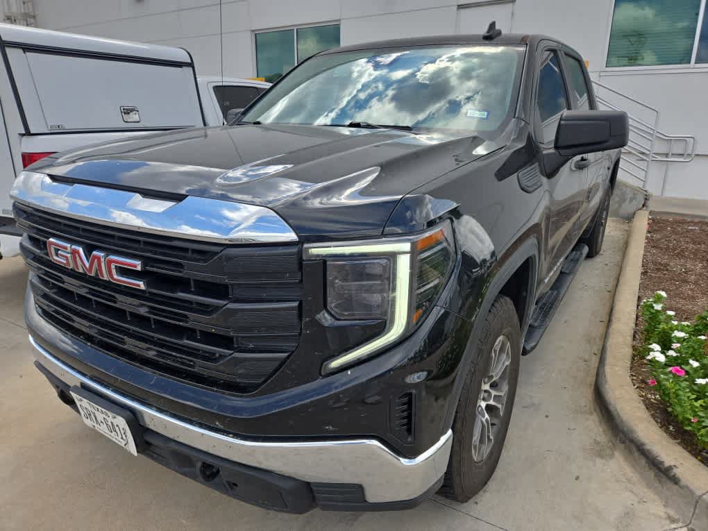 Used 2023 GMC Sierra 1500 Pro AWD/4WD image 3