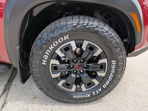 Used 2022 Nissan Frontier PRO-4X AWD/4WD image 11