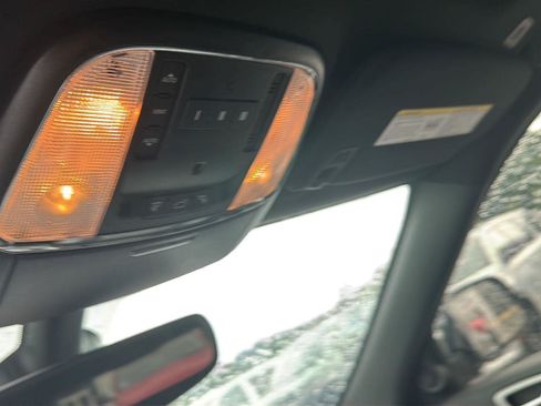 Used 2021 Jeep Grand Cherokee Limited w/ Premium Lighting Group AWD/4WD image 18