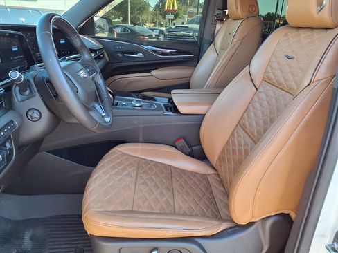 Used 2023 Cadillac Escalade Sport w/ Touring Package image 13