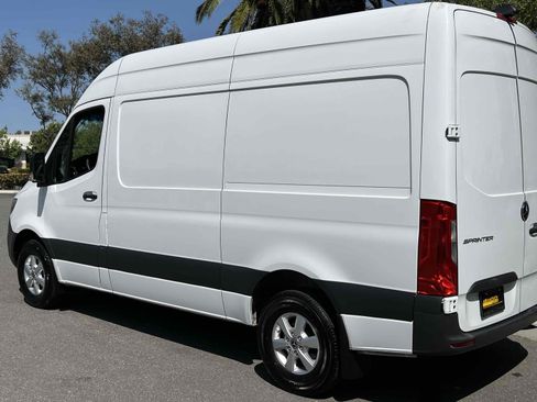 Used 2022 Mercedes-Benz Sprinter 1500 image 34