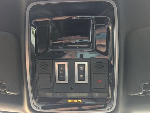 Used 2016 Land Rover Range Rover Sport HSE image 33