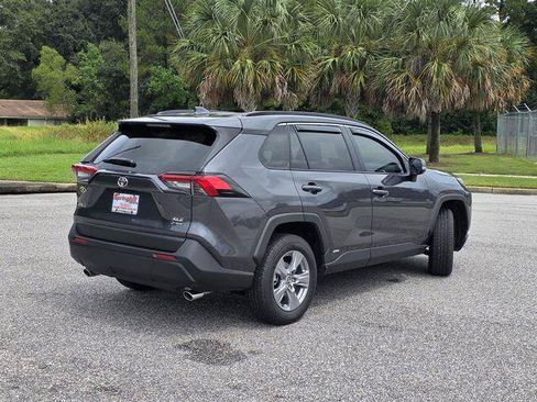 Certified 2025 Toyota RAV4 XLE AWD/4WD image 5