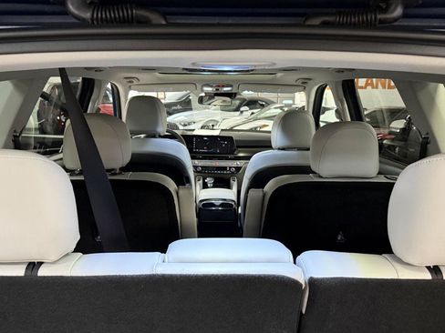 Used 2025 Kia Telluride S FWD image 35