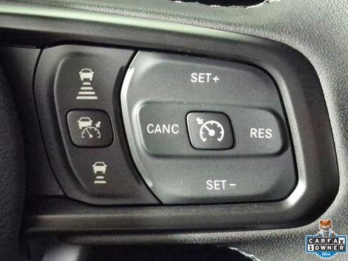 Used 2026 Jeep Wrangler Unlimited Rubicon AWD/4WD image 13