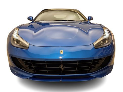 Used 2018 Ferrari GTC4Lusso image 2