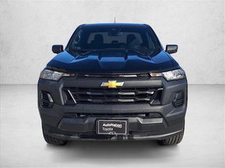 Used 2024 Chevrolet Colorado W/T video 2