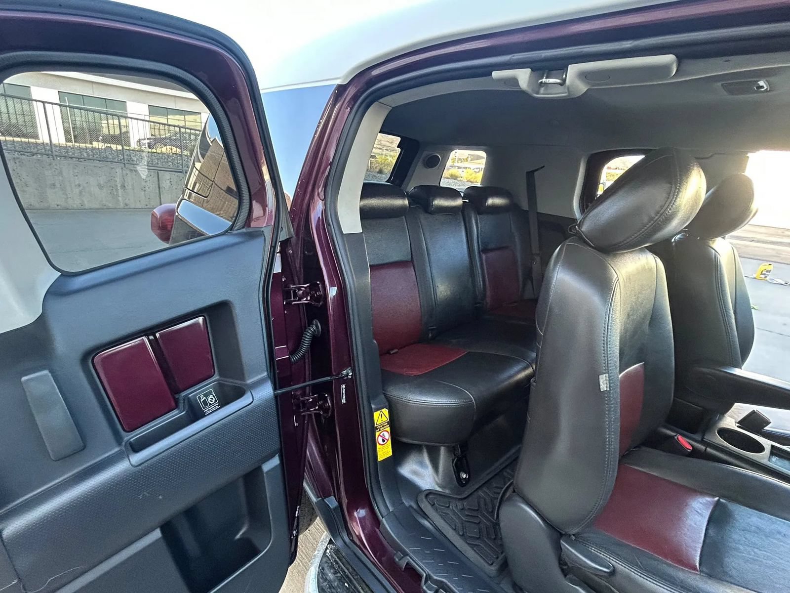 Used 2007 Toyota FJ Cruiser 4WD w/ Upgrade Pkg 2 image 12