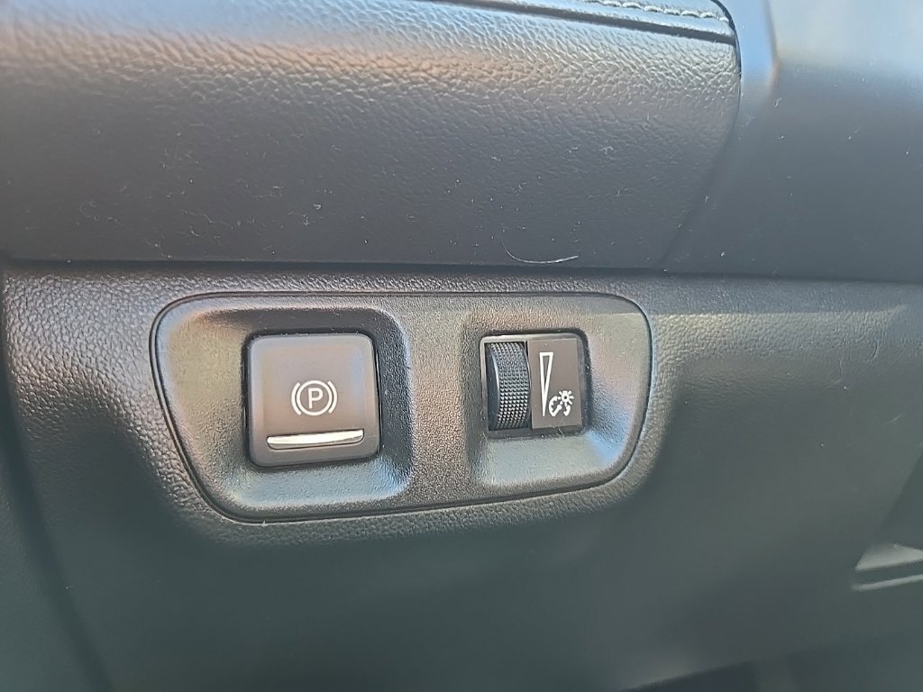 Used 2018 GMC Acadia SLE w/ LPO, Floor Liner Package AWD/4WD image 20