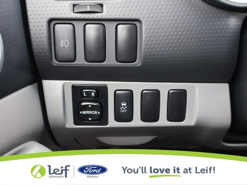 Used 2014 Toyota Tacoma PreRunner w/ SR5 Package image 16