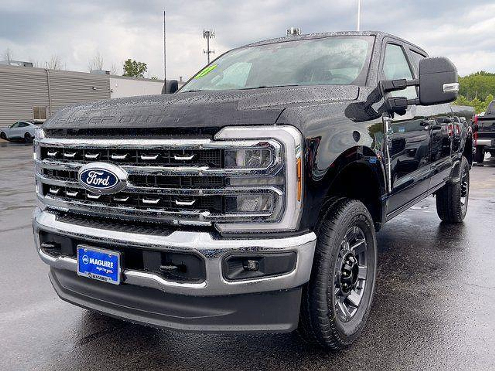 New 2027 Ford F250 XLT w/ XLT Premium Package AWD/4WD image 2