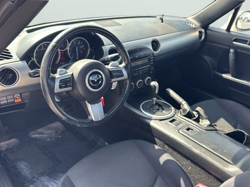 Used 2009 MAZDA MX-5 Miata Touring RWD image 14