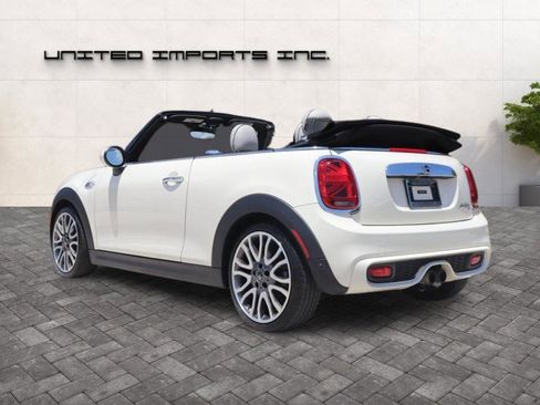 Used 2019 MINI Cooper S FWD image 3