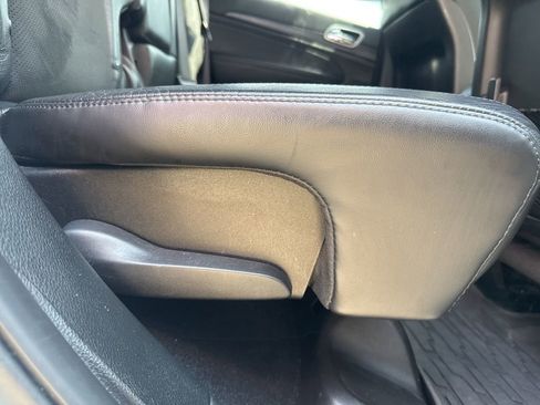 Used 2020 Jeep Grand Cherokee Altitude image 59